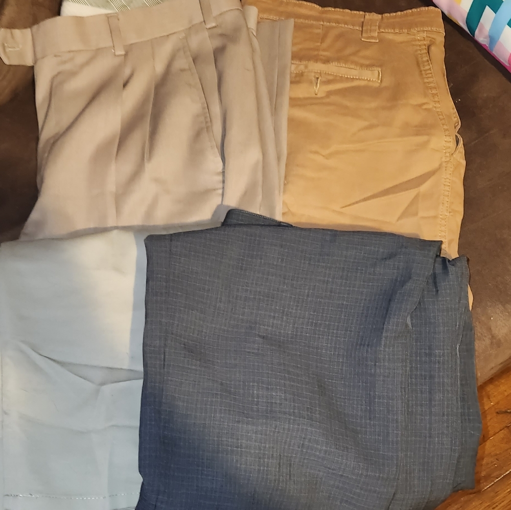 Dress pants/khakis